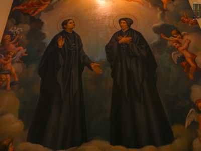 ...ci mostrano subito un quadro che raffigura le fondatrici dell�istituto: Sante Bartolomea Capitanio e Vincenza Gerosa